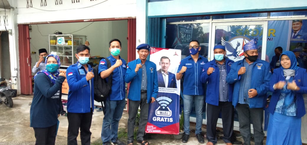 Demokrat Siak Bantu 60 UMKM dan Wifi Gratis