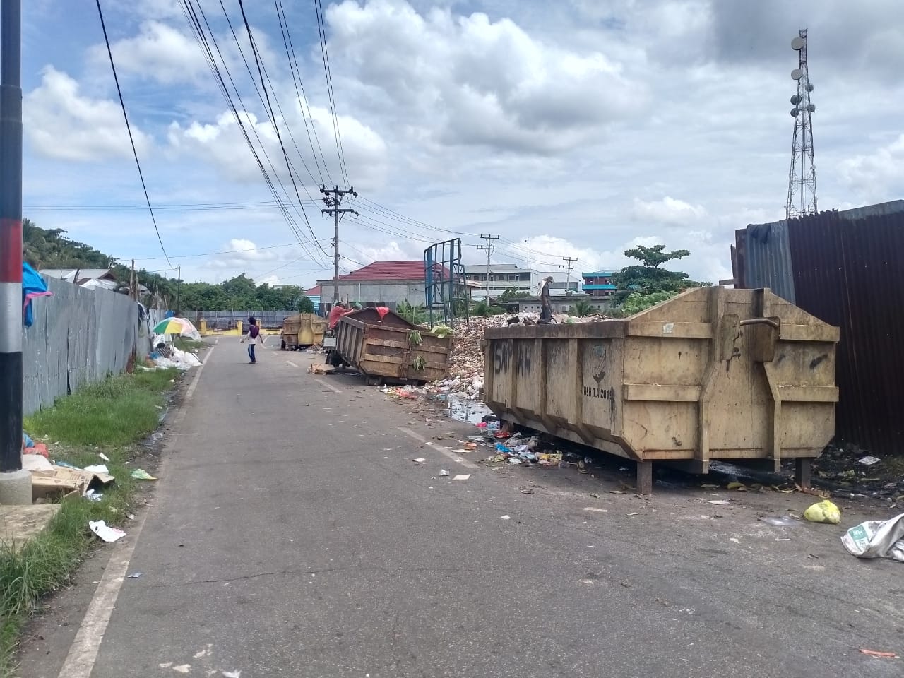 Turun Langsung ke Lapangan, Kadis DLH Meranti Irmansyah: Petugas Tidak Berkerja Kita Sangsi Tegas Hingga Pemberhentian